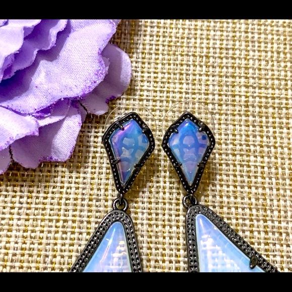 ❌SOLD❌ Kendra Scott Opalite Alexis - Picture 4 of 6